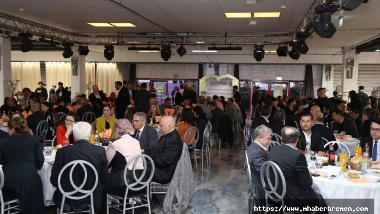 Avrupa Elazığlılar Derneği 1700 Kişiye İftar Verdi