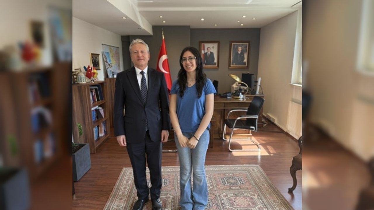 Genç piyanist Arya Su’dan Almanya’da büyük başarı!