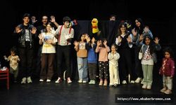 Hamburg 8. Tiyatro Köprüsü Festivali Dolu Dizgin Devam Ediyor