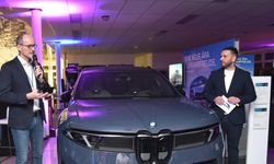 Bremen'de BMW’nin yeni elektrikli aracı tanıtıldı