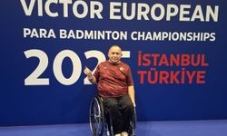 Badmintonun Efsanesi Avni Kertmen Jübile Yaptı