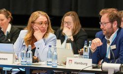 Ünsal'dan Akaryakıt Fiyatlarına Sert Tepki