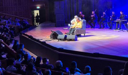 İbrahim Tatlıses Hamburg’da Sahne Aldı