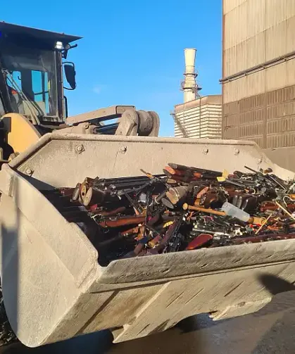 Bremen'de beş ton silah imha edildi