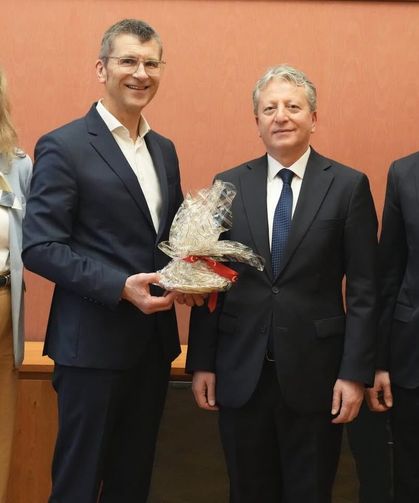 Hannover Başkonsolosu Arıkan Osnabrück Emniyet Müdürünü Ziyaret Etti