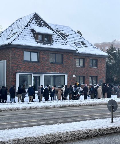 Hamburg’da Konut Krizi: Eksi 9 Derecede Ev Kuyruğu