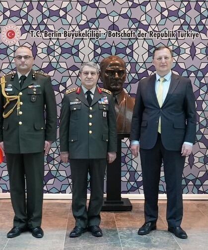 Türkiye ile Almanya Arasında Sessiz Diplomasi: Genelkurmay Başkanı Bayraktaroğlu Berlin’deydi