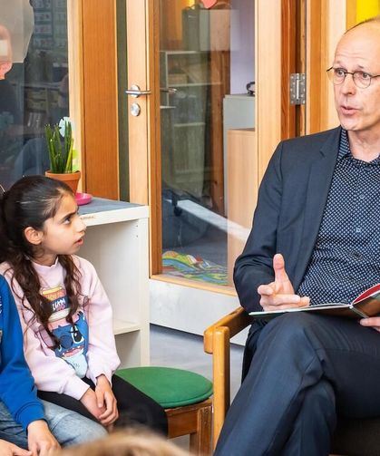 Bremen ve Bremerhaven'de 14 Bin Çocuğa Okuma Sevinci