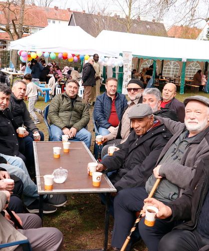Delmenhorst’ta Mevlana Camii’nde Şenlik Coşkusu Başladı