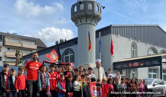 DİTİB Camii‘nden  Bundesliga Şampiyonu’na kutlama