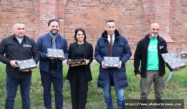 Bremen Cezaevi’nde mahkumlara  baklava dağıtıldı