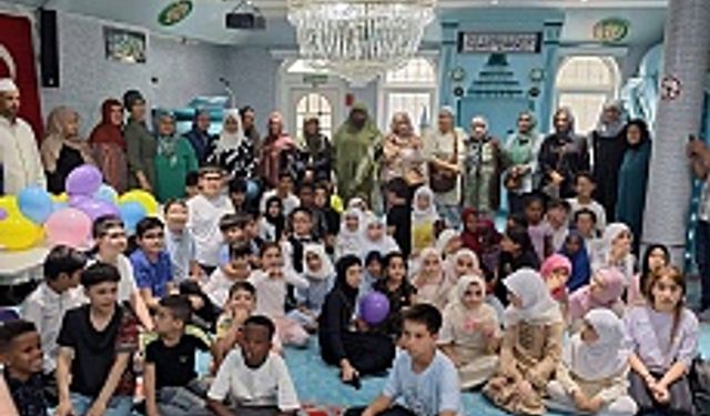 DITIB Mevlana Camii’nde Belge Sevinci
