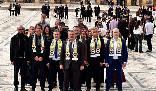 Hamburg Fenerbahçeliler Derneği Anıtkabiri ve YTB'yi ziyaret etti