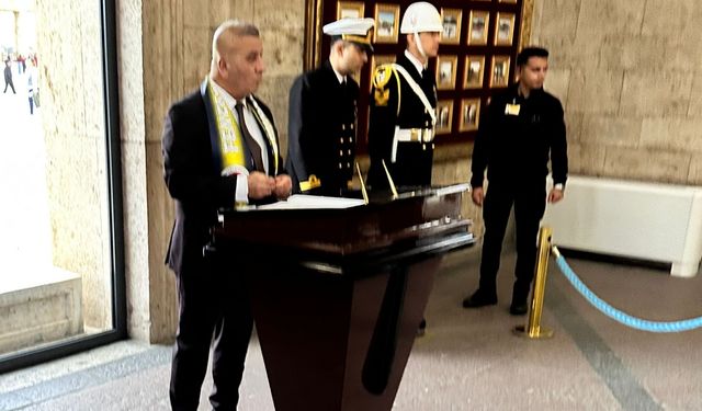 Hamburg Fenerbahçeliler Derneği Anıtkabiri ve YTB'yi ziyaret etti