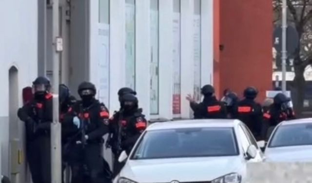 Hannover Merkez Camii Başkanı Camiye Yapılan Baskınla İlgili Konuştu