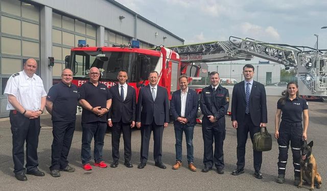 Büyükelçi Turan Depremde Yardıma Koşanları Unutmadı