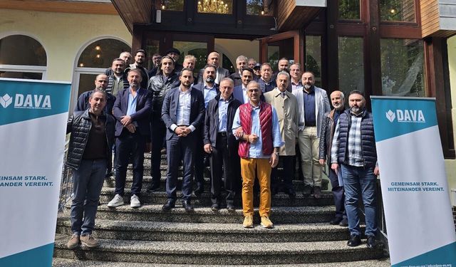 DAVA Partisi Hannover’de İş İnsanlarıyla Kahvaltıda Buluştu