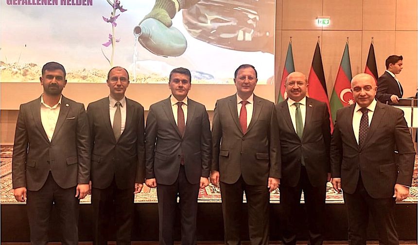 Karabağ şehitleri Almanya'da anıldı