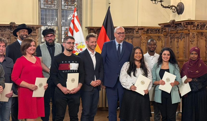 Bremen'de vatandaşlık töreni düzenlendi