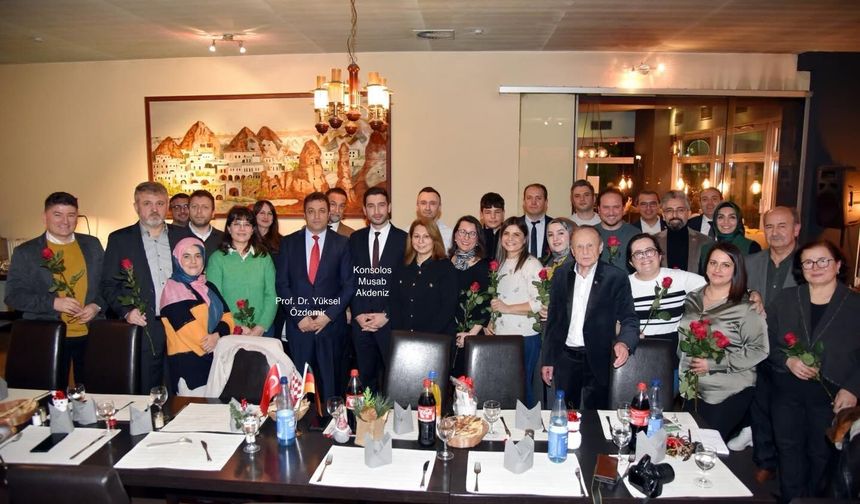 BREMEN'DE ÖĞRETMENLER GÜNÜ KUTLANDI