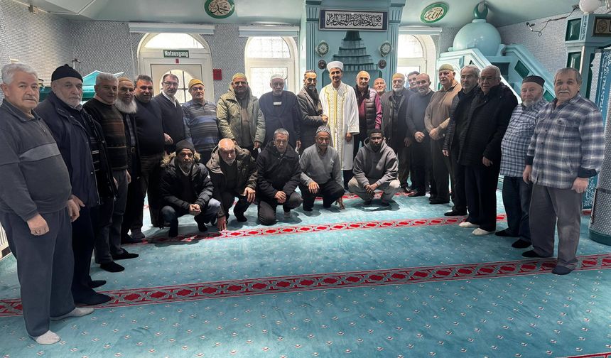 Bremen Mevlana Camii'de Yeni Din Görevlisi Göreve Başladı