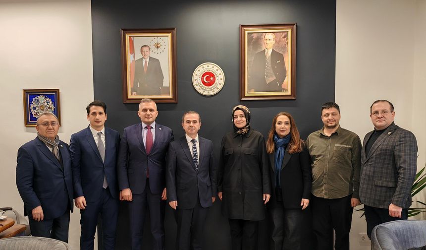 Betül Sayan Kaya Hamburg’da Temaslarda Bulundu