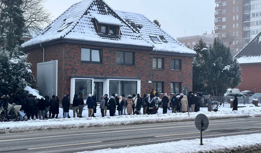 Hamburg’da Konut Krizi: Eksi 9 Derecede Ev Kuyruğu