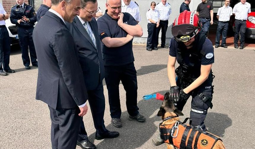 Büyükelçi Turan Depremde Yardıma Koşanları Unutmadı