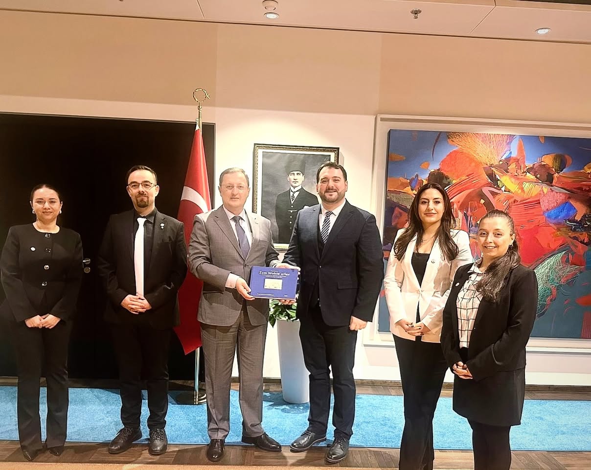 588415740 18304086316254887 9071968125708825802 N 1